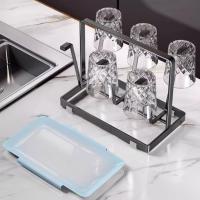 Soporte para 6 vasos de vidrio con base antideslizante, ahorra espacio, de acero inoxidable, con bandeja escurridora de botellas para bar. - details 2