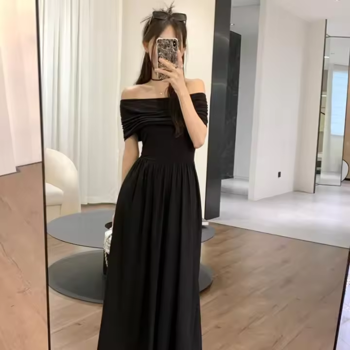 Vestido Negro de Hombro Único Estilo Hepburn Cintura Ajustada para Adelgazar Elegante y Casual - 1