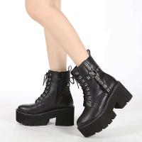 Botas de tobillo de mujer de cuero negro remachadas con tacón grueso de invierno con plataforma de cabeza redonda y parte inferior gótica a la moda - details 2