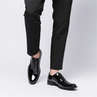 Vestido de cuero, zapatos de cuero de tres articulaciones, zapatos de hombre de charol blanco, zapatos de cuero casual. - details 11