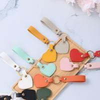 LLavero con forma de corazón de PU, bolso de Color sólido, llavero de cuero con forma de corazón, accesorio colgante, decoración para mochila, colgante colorido - details 8