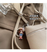 Mochila de viaje diario personalizada de PU de color sólido 2025, bolso cruzado simple de un solo hombro, bolso vertical para mujer - details 6