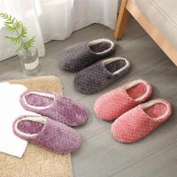 Zapatillas de casa cálidas de felpa con suelo plano para mujer en otoño-invierno - details 5