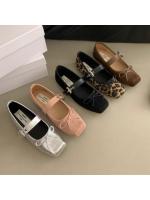 Zapatos de mujer otoño 2025, nuevos zapatos individuales de suela plana con hebilla de cinturón plateada, estilo Mary Jane. - details 1