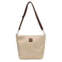 Bolso señoras 2025 nuevo bolso cruzado de cubo de gran capacidad de pana bolsa de hombro versátil de superficie suave - details 0
