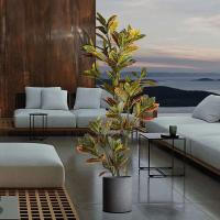 Ramas artificiales de plantas tropicales grandes, hojas de magnolia falsas, ramas de árbol de banyan de plástico para el jardín y la fiesta del hogar - details 3