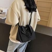 Bolso cruzado con cordón de estilo coreano, bolsa de hombro de gran capacidad, diseño de nicho, ligera y suave, de nailon, de Color sólido, para viaje - details 2