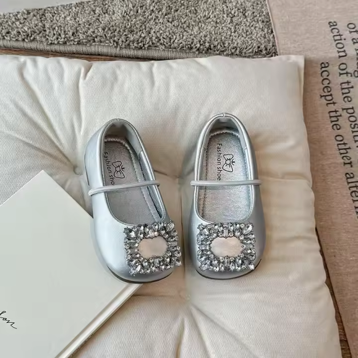 Zapatos de cuero con punta cuadrada para niñas, zapatillas de Ballet con diamantes de agua, suaves, estilo francés, novedad de verano, 2024 - 1