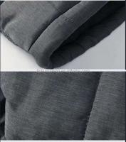 Chaqueta de invierno gruesa sin mangas con diseño de burbujas, chaleco corto de concha suave marrón para hombre de talla grande - details 11