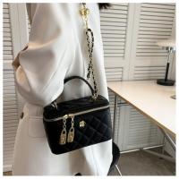 Bolso pequeño Popular de este año para mujer, novedad de verano 2025, bolso de mano acolchado con cadena, bolso de hombro tipo bandolera con caja versátil - details 16