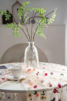 Ence Navidad transparente cubierta con colorido mantel floral rectangular blanco bordado, utilizado para suministros de fiesta en casa - details 7