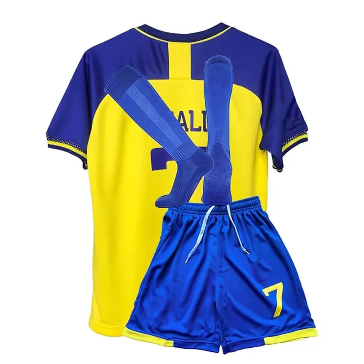 Camiseta de Fútbol para Niños 3 Piezas, Número 7, Diseño de Boys Zapatos y Ropa para Niños - 1