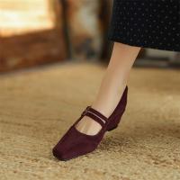 Retro cordero flip interior que aumenta los zapatos individuales, nueva hebilla cruzada de cabeza cuadrada con tamaño de tacón de cuña zapatos de mujer. - details 5