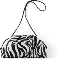 Bolso Cruzado de Dumpling Brillante Bolso de Noche de Nubes con Correa de Cadena - details 5