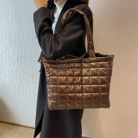 Bolso de mano de algodón con almohadilla espacial para mujer, bolsa de viaje de hombro acolchada, de gran capacidad, impermeable, a la moda, Invierno - details 48