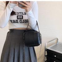 Bolso pequeño con diseño de interés especial de celebridades de Internet, novedad de verano para mujer, bolso bandolera con cadena versátil a la moda, bolso de mano de alta sensación - details 4