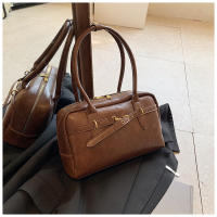 "Bolso bajo brazo mujer 2025" |   Gran capacidad retro |   Estilo Boston almohada. |   Bandolera elegante para oficina y viaje |   Piel sintética premium |   Moda primavera verano |   Correa ajustable |   Compartimentos múltiples |   Envío rápido - details 11