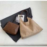 Bolso de gran capacidad para viaje informal retro para mujer, nuevo bolso de mano de gamuza para otoño e invierno, bolso de hombro versátil de nicho. - details 45