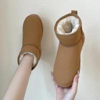 Botas de nieve con plataforma plana para mujer, cálidas e informales, hechas de ante y felpa, zapatos gruesos de moda gótica para invierno 2023 - details 11