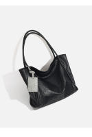 Bolso de mano de gran capacidad negro de cuero para mujer, nuevo bolso de hombro de primavera para viajeras, bolso grande para las axilas - details 13