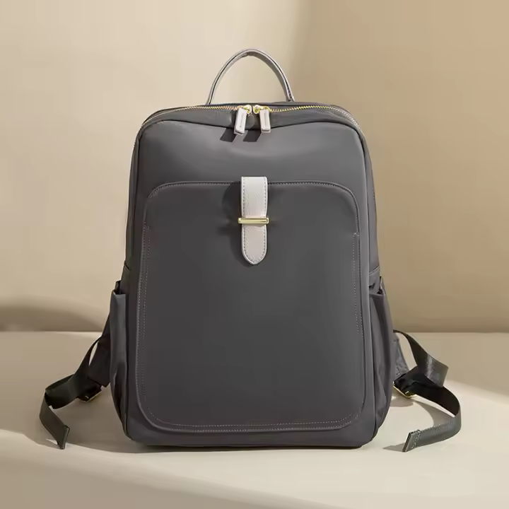 Mochila de Viaje Impermeable de Gran Capacidad Diseño Plano, Forro de Poliéster, Exterior de Lona - 1