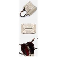 CH Bolso de mano Sensación premium Versátil Bandolera para mujer Diseño de estampado de letras de moda de alta calidad Bolso de hombro Mochila grande de lujo de alta gama - details 4