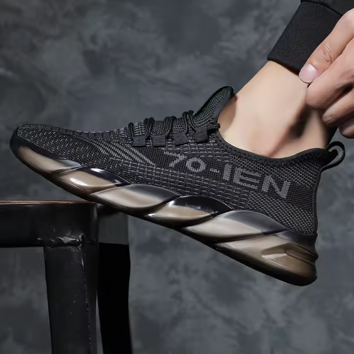 Volando tejido zapatos de los hombres deportes de verano transpirable casual zapatos de malla zapatos de malla de suela suave zapatos de viaje resistentes a la suciedad de los hombres zapatos de coco de moda - 1