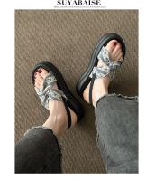 Sandalias romanas negras de suela gruesa que aumentan la altura para mujeres, uso en verano al aire libre con vestido2024Nuevas Sandalias de Playa Estilo - details 8