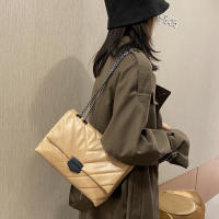Bolso cruzado de cuero PU con hilo de bordado para mujer, bolso de cadena para hombro, bolso de mujer de marca de gran capacidad - details 10
