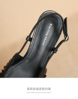 Zapatos de tacón bajo puntiagudos con lentejuelas plateadas - details 5