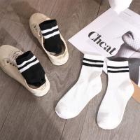 Invierno Harajuku moda deportes Unisex dos barras calcetines femeninos estilo coreano medias de tubo medio medias casuales - details 3