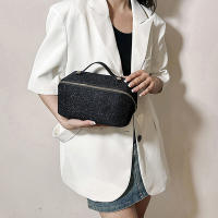 Bolso De Maquillaje Grande En Cuero PU Estilo Clásico Portátil Para Viajes Organizador De Cosméticos Estiloso Para Mujer Caja De Almacenamiento Manejable - details 0