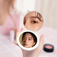 Espejo de bolsillo compacto con luz LED pequeña personalizado para mujer, maquillaje plegable de 2 lados, efecto luminoso, rosa y blanco - details 2