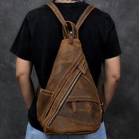 Bolso de pecho vintage de cuero de caballo loco genuino para hombres, mochila de hombro multifuncional de gran capacidad con correa ajustable, piel de vaca de capa superior, marrón, perfecto para salidas informales y viajes, mochila de cuero - details 2