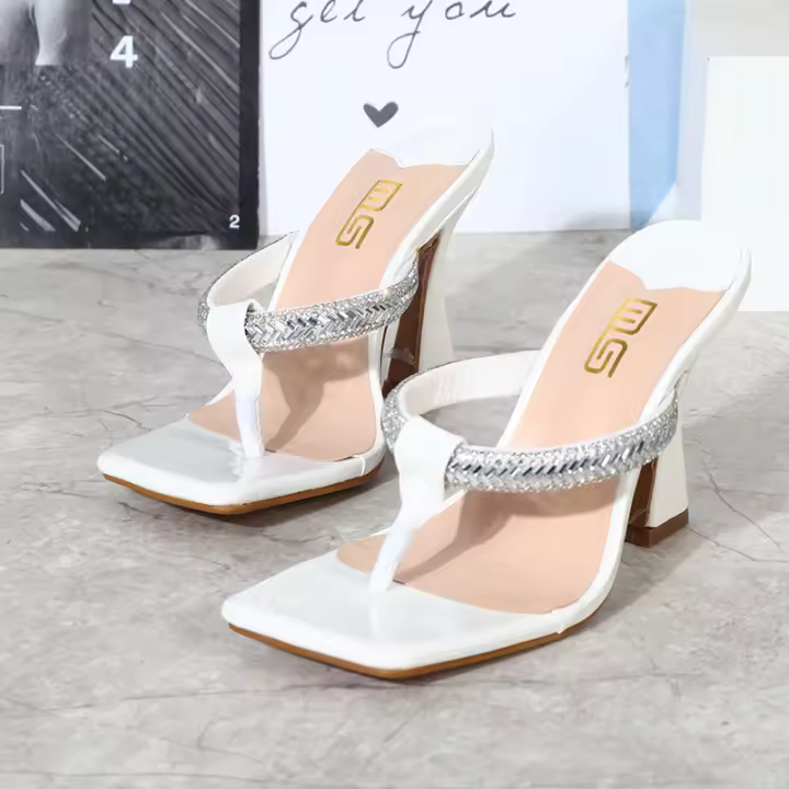 Zapatillas sexis de tacón alto con diamantes de imitación y punta cuadrada - 1