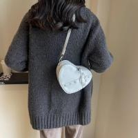 Bolso de hombro vintage Y2K con cadena pequeña para mujer, bolso en forma de corazón, bolso gótico grueso - details 3