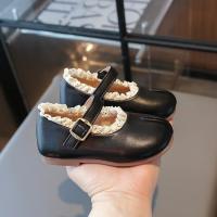 2025 nuevos zapatos planos para niños, zapatos sencillos de cuero de princesa Lolita para niñas, zapatos informales de moda plisados y versátiles para caminar para niños - details 12