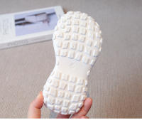 Sandalias deportivas de verano 2025 para niños, nueva moda con suela suave, zapatos antideslizantes para niñas, zapatos de playa con puntera hueca para niños. - details 15
