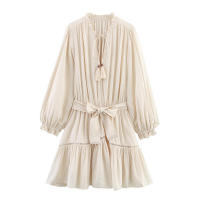 - Novedad de verano, minivestido de mujer con escote en pico y manga larga efecto arrugado - details 1