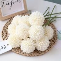Ramo de Crisantemo Artificial 5 Piezas de Bolas Blancas Realista para Bodas, Fiestas, Decoración del Hogar u Oficina Regalo Sin Mantenimiento para Ocasiones Especiales - details 1