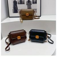 Bolso bandolera para mujer con correa ajustable - Bolso compacto de gran capacidad, herrajes en tono dorado, para todos los días, oficina, fiesta - Disponible en negro, café, caqui - Bolso de hombro elegante, bolso cruzado, artículos esenciales de viaje - details 8