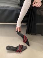 Zapatillas geniales de tacón bajo de moda de nicho para las nuevas zapatillas abiertas de tacón fino con tiras finas para mujer - details 3