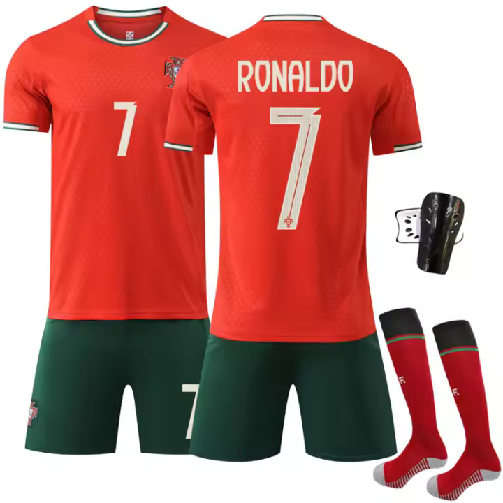 2526 Portugal Home Jersey Traje de uniforme de fútbol No. 7 Traje de entrenamiento de la selección nacional de Ronaldo Jersey transfronterizo Venta caliente - 1