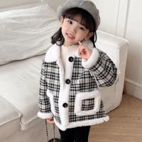 Abrigo de Velvet para Niñas en Invierno Cálido, Elegante, Cuello Abrizado, Abrigo Exterior para Niñas - details 2