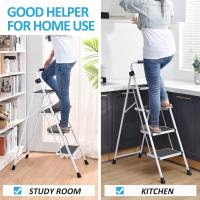 Escalera Plegable 4 Peldaños, Escalera de Tijera con Pedales Antideslizantes Anchos, Barandilla, Escalón Taburete de Acero Portátil Uso Hogar Cocina Oficina, Carga hasta 150 kg, Blanco - details 5