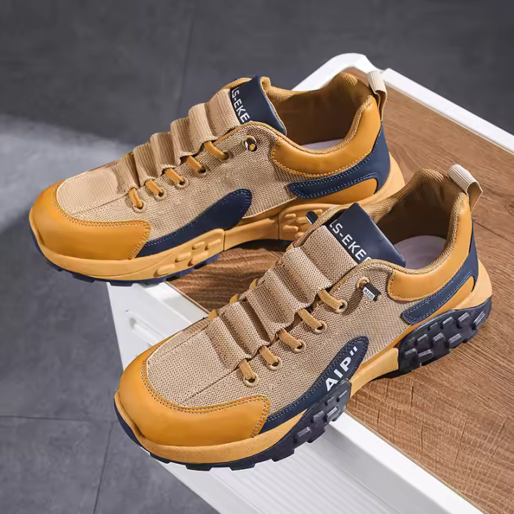 Zapatos Deportivos informales de malla transpirable para hombre, zapatillas de correr con realce, color blanco, a la moda, novedad de verano - 1