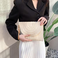Bolso cruzado de hombro tejido de paja para mujer, bolso de mano de playa, bolsos de sobre hechos a mano informales de verano - details 2