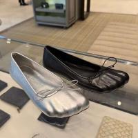 Primavera 2024 nueva tendencia arco plata mujer fondo plano cuero piel de oveja diseño de punta única zapatos de ballet - details 4