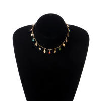 Collar con colgante de flor pintada con esmalte de goteo de temperamento para mujer, collar de lentejuelas de tubo recto con personalidad creativa - details 2