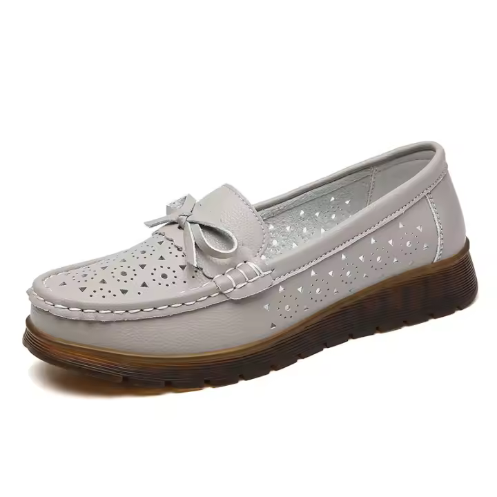 Zapatos Tods para mujer, primavera y verano 2025, zapatos de baile planos, huecos y poco profundos, cómodos, de suela suave, de moda, para madres de mediana edad y mayores. . - 1